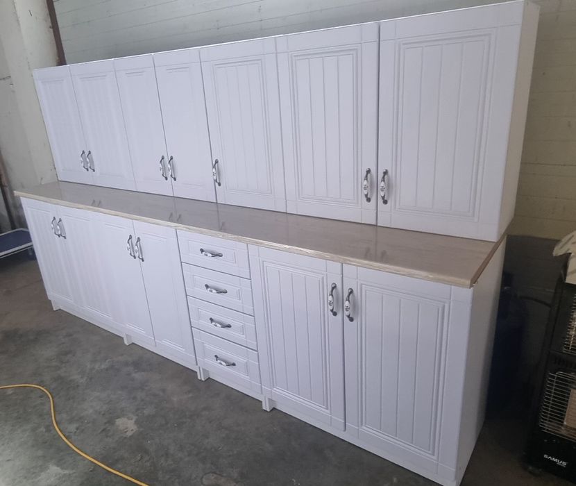 Mobila de bucatarie modulara noua, Usi MDF