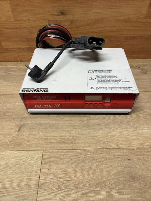 Incarcator Benning Belatron Compact 24v 35a