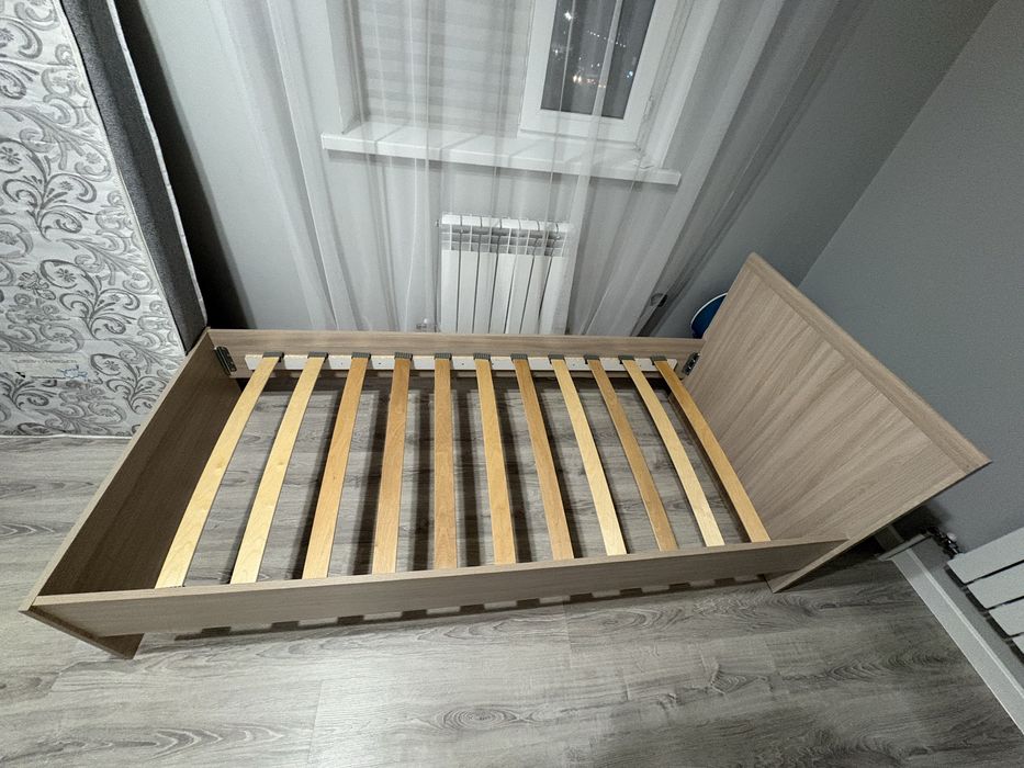 Кровати 2 с матрасом срочно