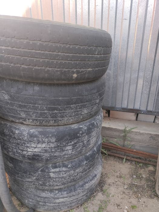 Продам Шины 225/65R17
