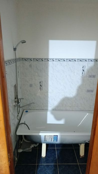 Сдам 2х комн.кв.без мебели.