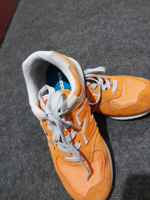 Adidași new balans mărimea 37