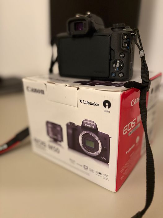 Canon EOS M50 + obiectiv EF-M 15-45mm IS STM (Kit) – 24.1MP, 4K, Wi-Fi