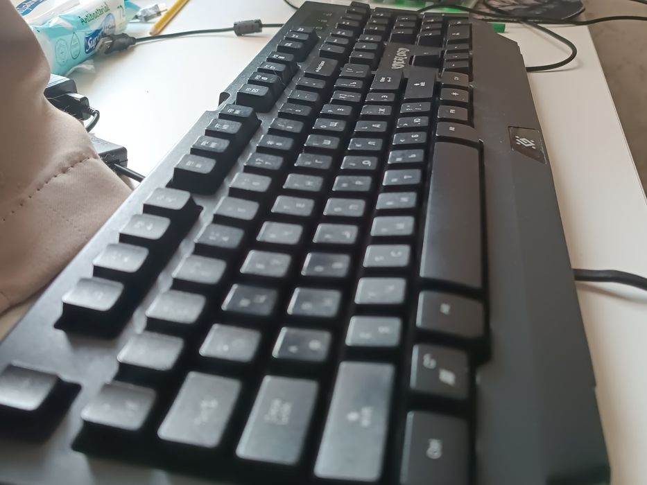 Б/у клавиатура недорого