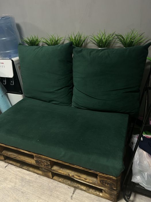 диван. / кресло