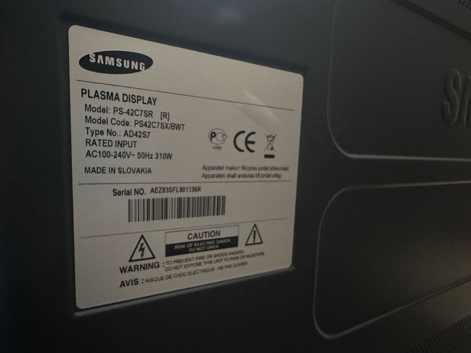 Продам телевизор самсунг диагональ около 42 дюйма