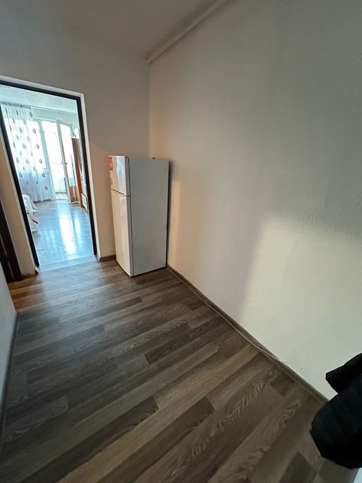 Închiriez garsoniera în Onesti strada  republicii 58 (K-uri)