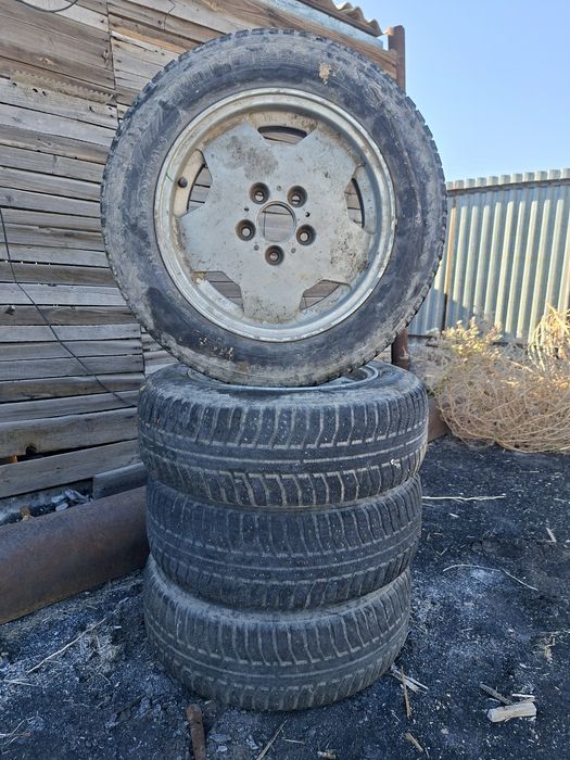 Продам диски с покрышек 195/65 R15