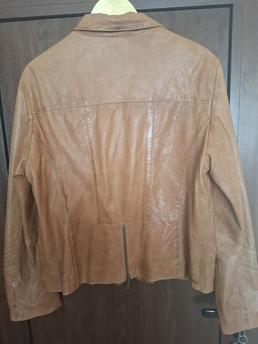 Дамски кожени якета М,Л на топ цени!и!