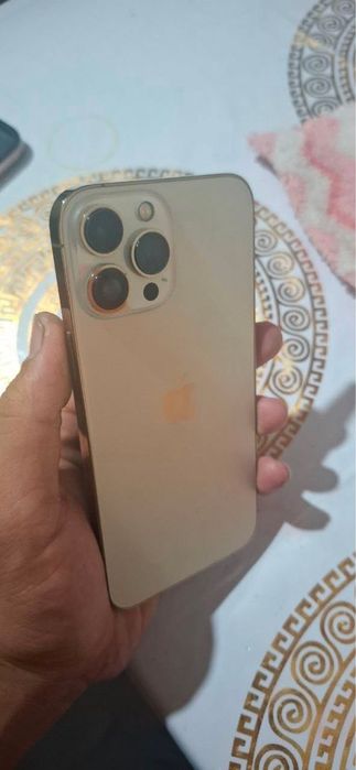 Iphone 13 pro max gold