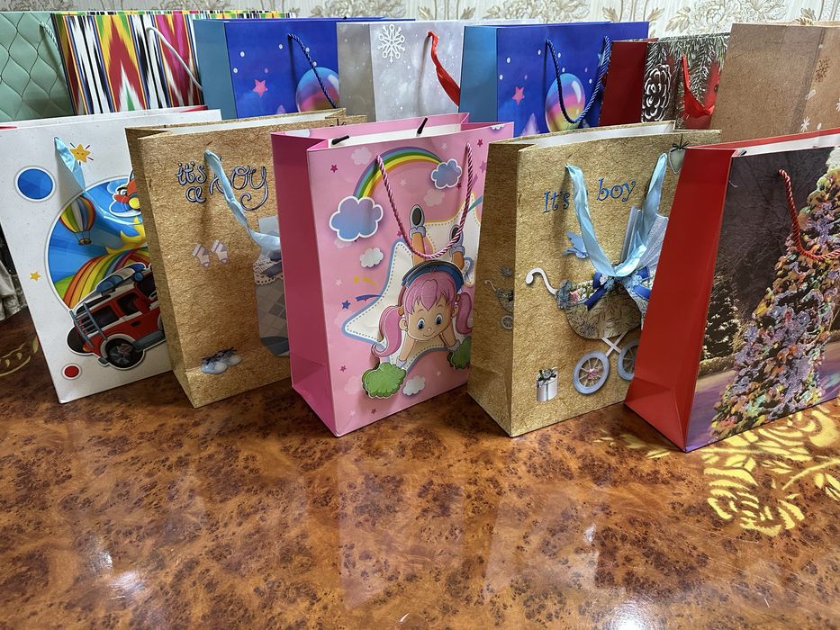 Пакеты для подарок