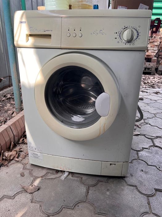Стиральная машинка Zanussi