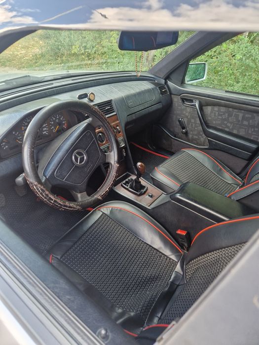 Продам надежный мерс