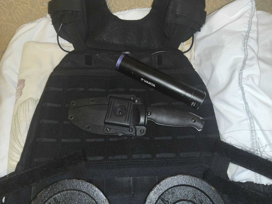 Нож Ruike Jager F118-B Black