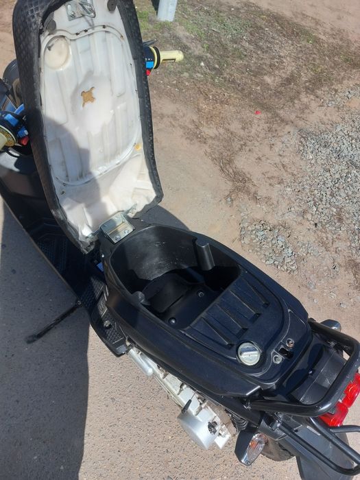 Скутер в хорошем состоянии.