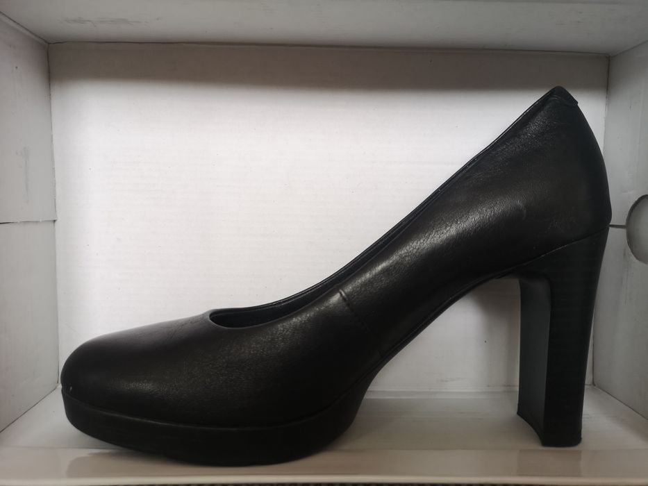 Обувки на ток Geox