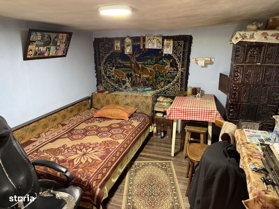 Casă  de vânzare în zona Câmpulung înconjurată de natura
