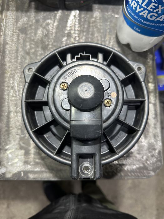 Продам моторчик печки Хонда CR-V