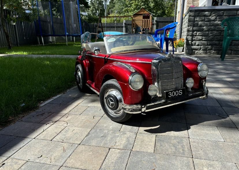 Детский электромобиль Mercedes sl 300s