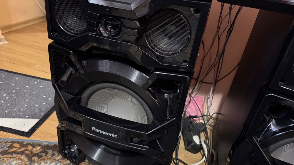 Vans sistem audio panasonic