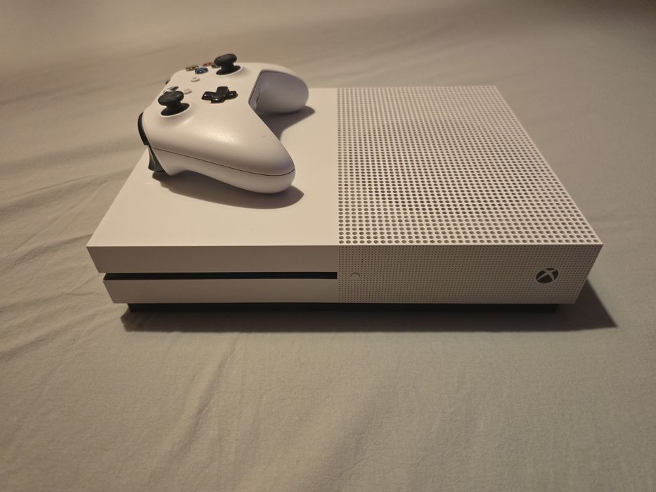 Xbox one  S  1TB