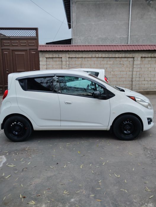 Автомобиль Спарк 2 позиция