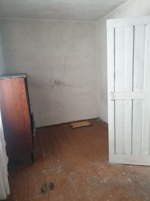 Продам квартиру  3х комнатную