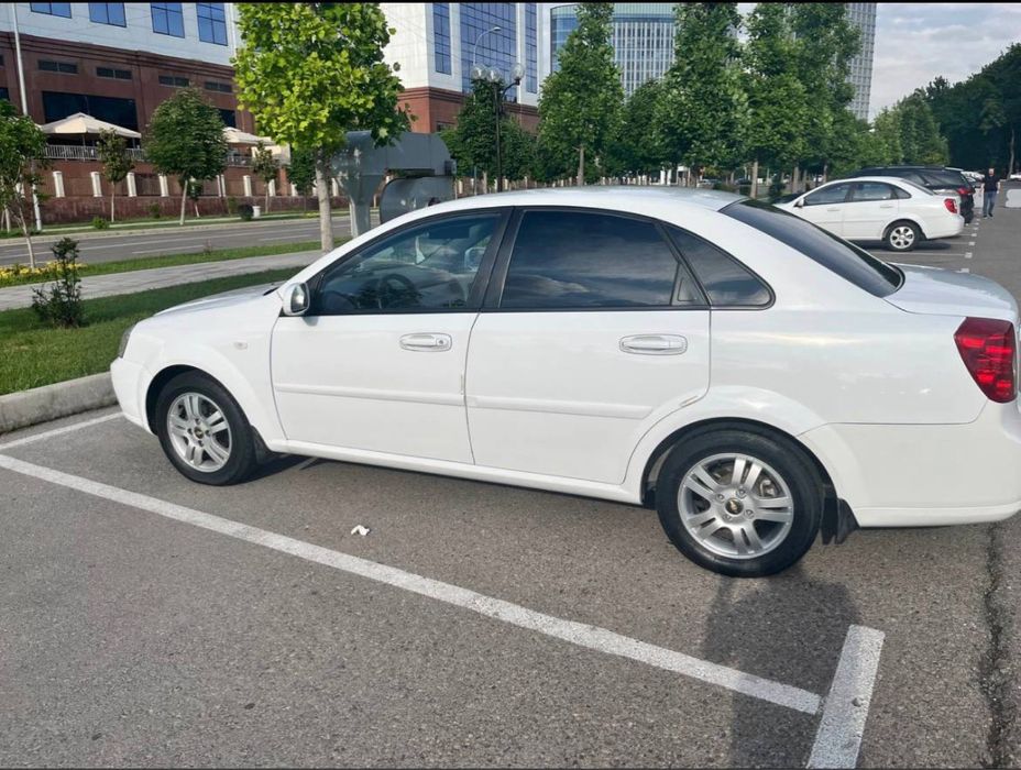 Lacetti 2011 srochna