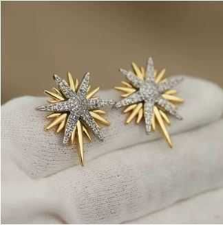 Изящни обеци със звезди