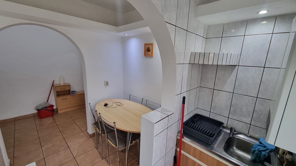 Ofer spre închiriere apartament 2 camere