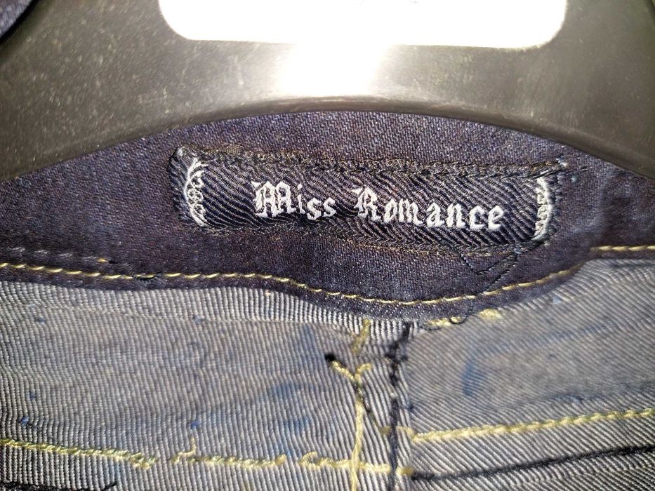 Blugi/jeans cu 8 nasturi/military Miss Romance TRANSPORT GRATUIT