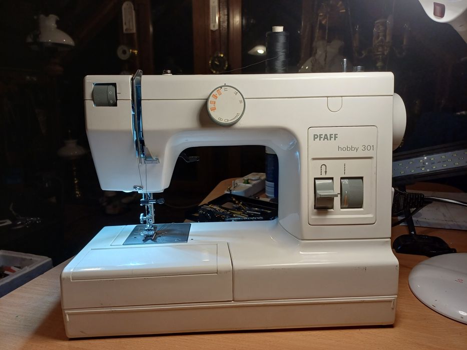 Masina cusut PFAFF HOBBY 301, ca noua
