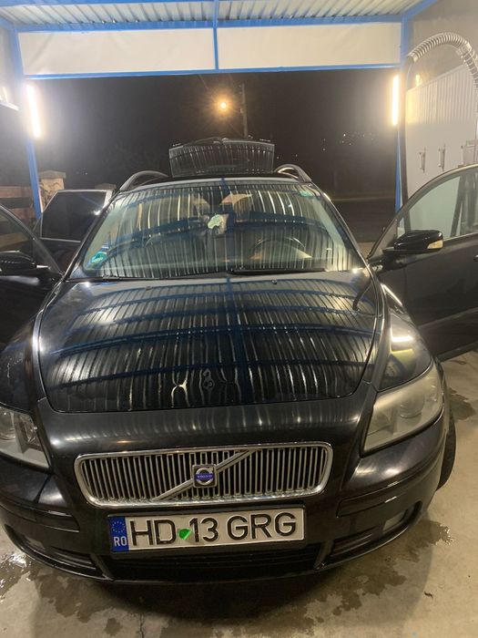 Volvo v 50 an 2006 sau schimb