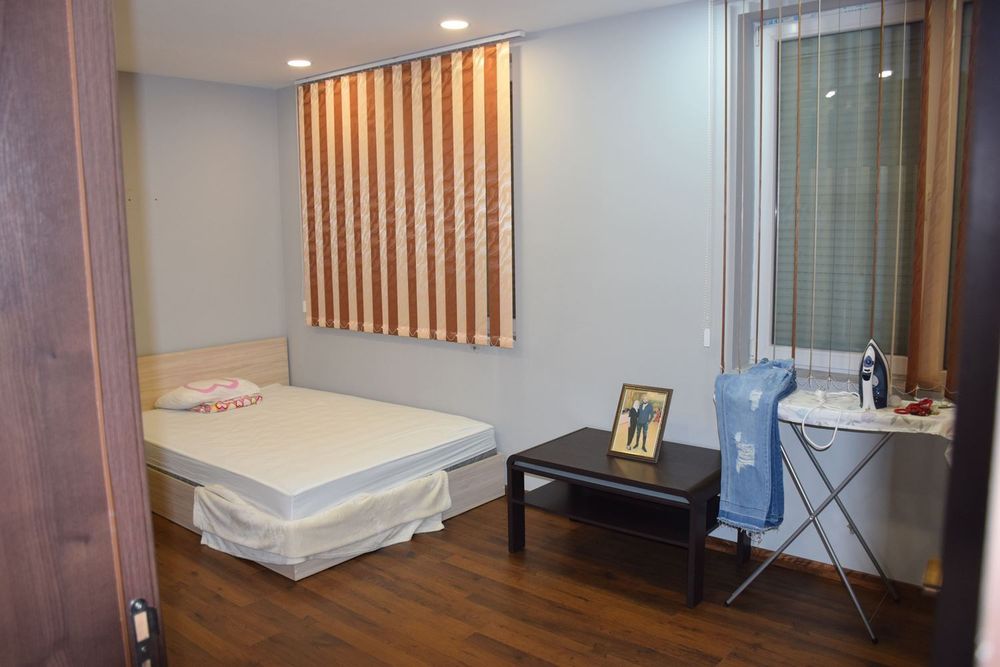 Триетажна къща! ж.к."Красна Поляна 2"!