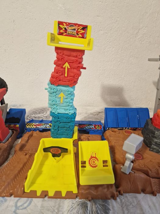 Hot Wheels писти