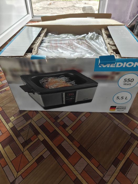 Vând aparat de gătit în sous-vide nou.