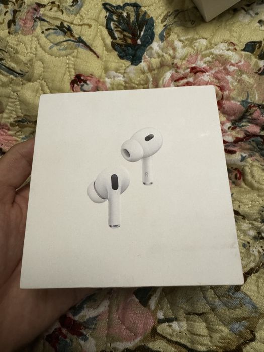 Apple AirPods pro 2nd Generation ORIGINAL в белом цвете