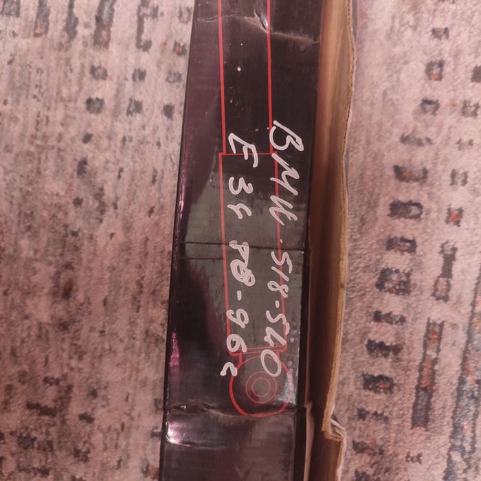 Амортизатор новый БМВ Е34