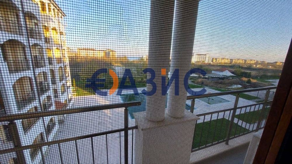 Продава се Тристаен апартамент в Обзор - 100 кв.м за 536 €/кв.м - Снимка #3