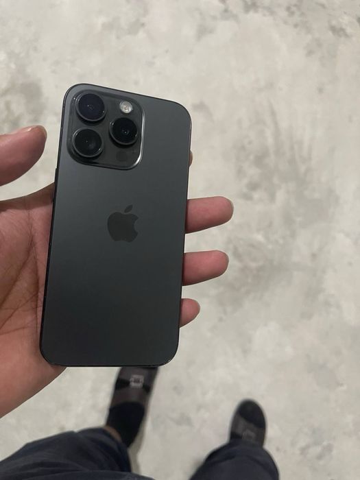 Iphone 15 pro black