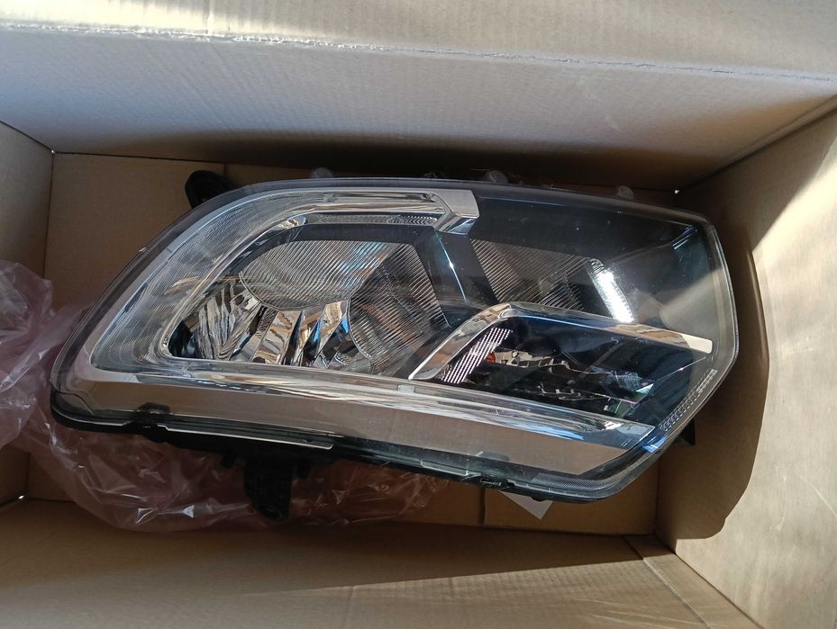 Vand far de rusia si grila logan 2017