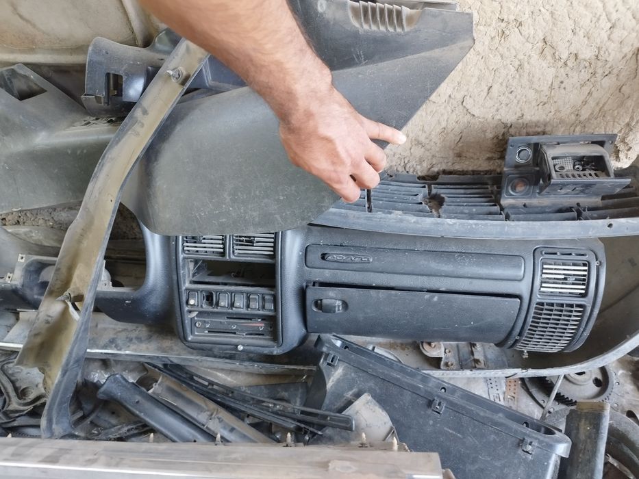 Volga zapchast sotiladi