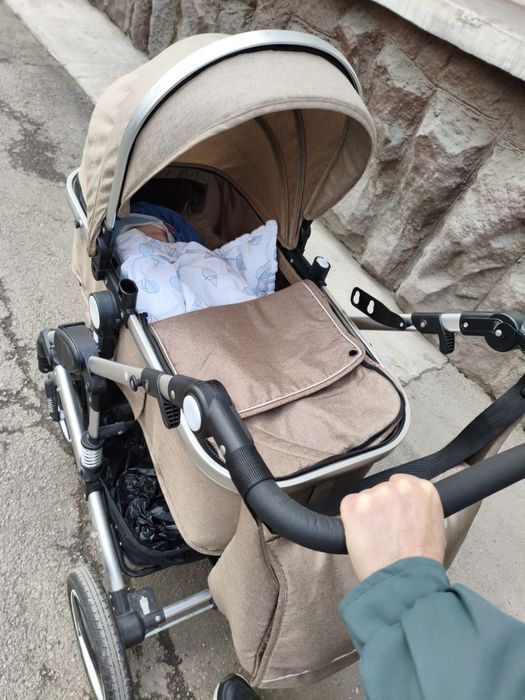 Продам коляску belecoo