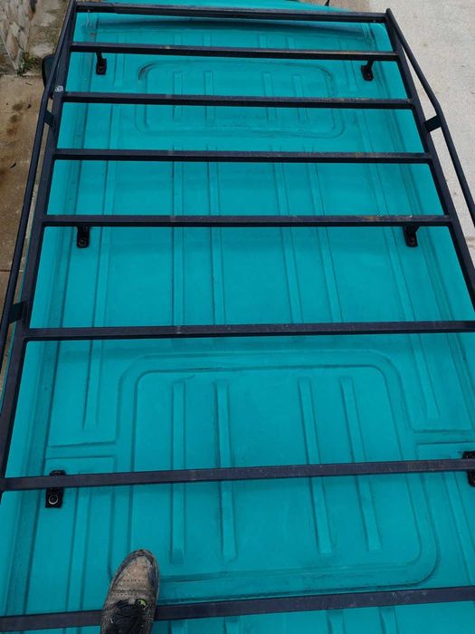 Багажник със стълба за бус