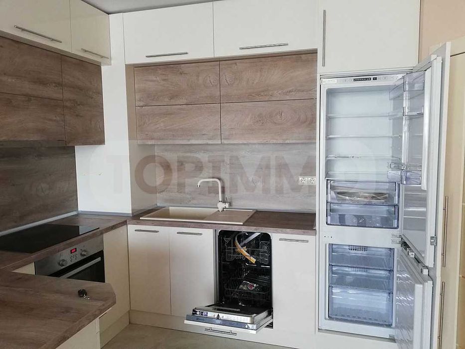 Дава се под наем Двустаен апартамент в Варна, Левски - 82 кв.м за 598.23 € - Снимка #4