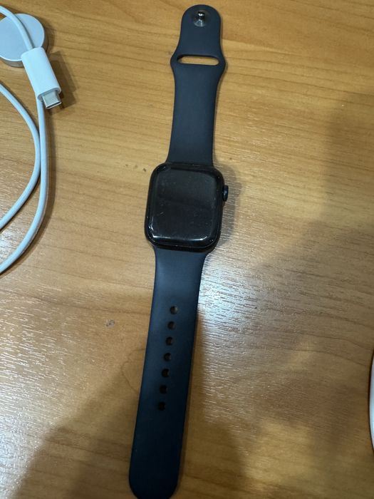 Продам APPLE WATCH series8