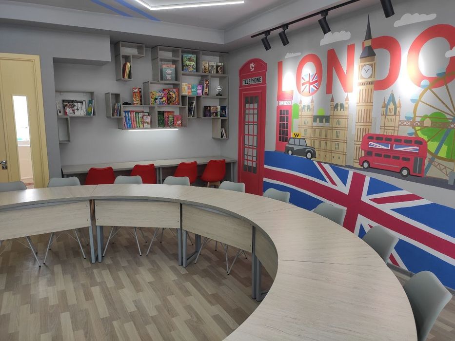 6 ta parta , 12 ta stul.