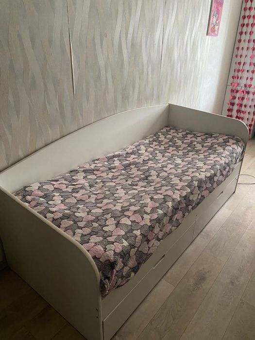 Продам. 2 кровати