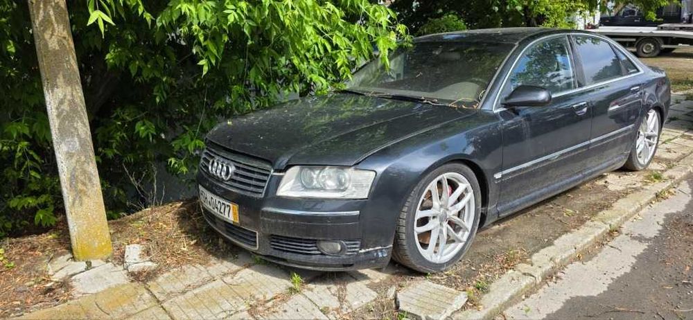 Ауди А8 4.2 бензин