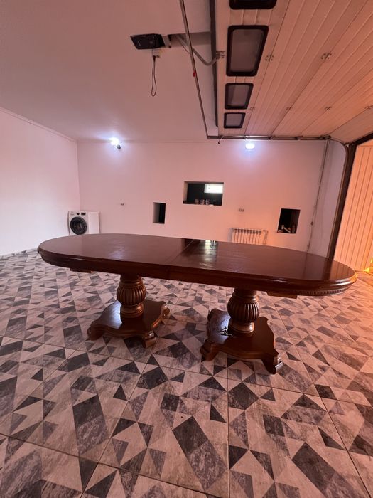 Стол для столовой б/у